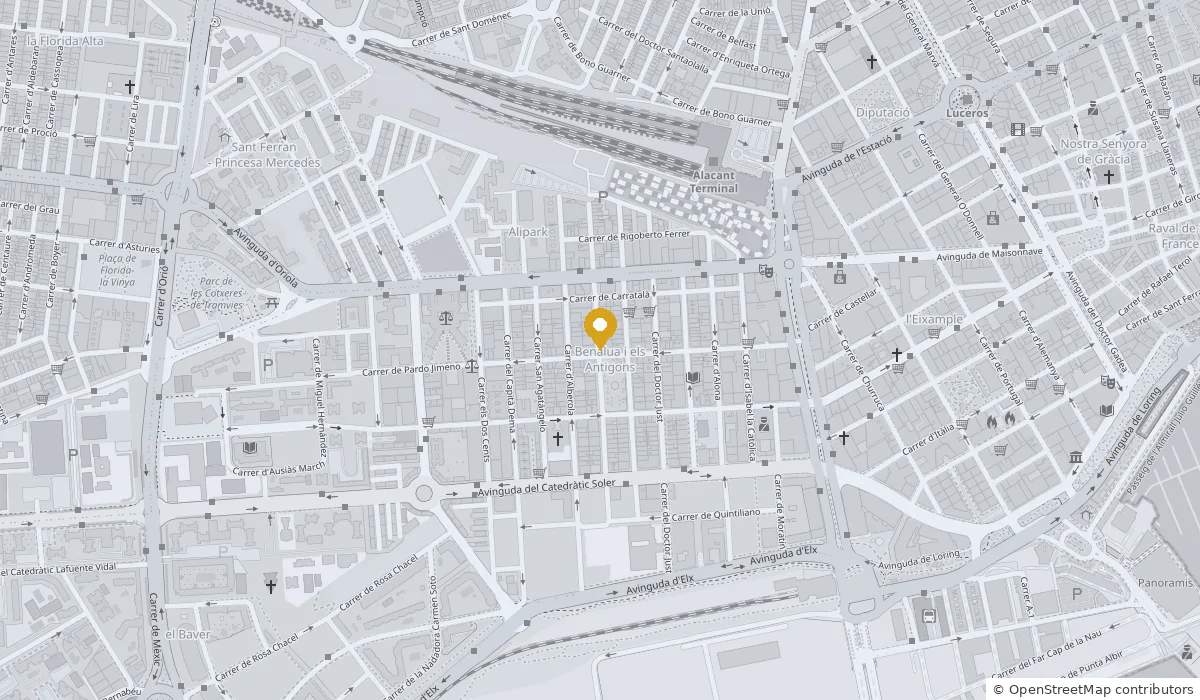 Mapa del barrio de Benalúa, en Alicante, con la óptica marcada en el centro, cerca de la estación de tren
